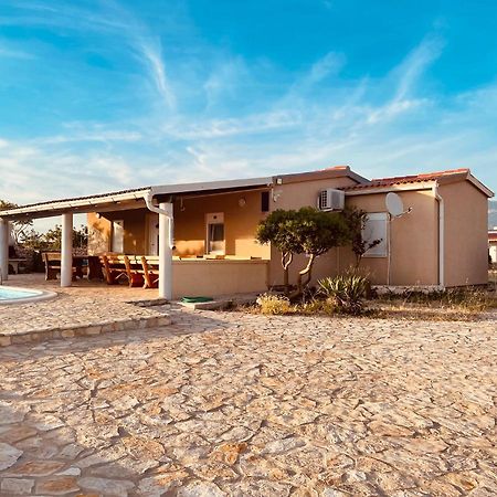 Beautiful Secluded Area Near Novalja Vacation House With Pool And Sea View Villa Lara Luaran gambar