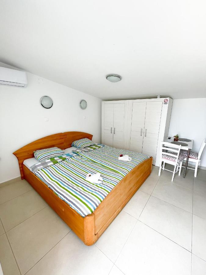 Beautiful Secluded Area Near Novalja Vacation House With Pool And Sea View Villa Lara Luaran gambar